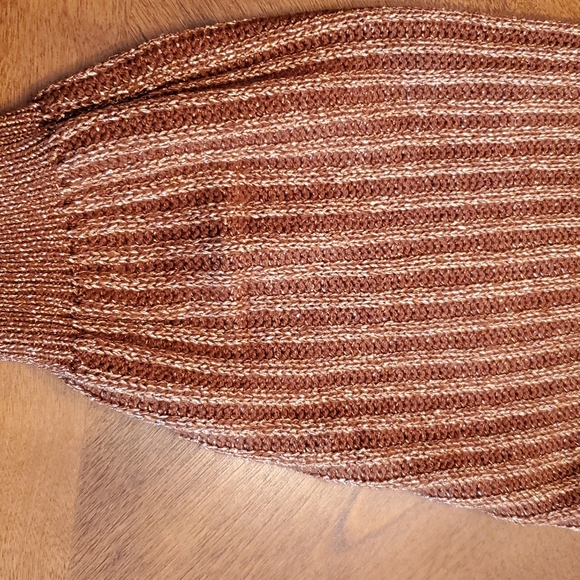 Vintage Copper Metallic Turtleneck - Picture 7 of 10